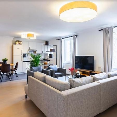 Experience Central Vienna From A Stylish And Modern Apartment Exterior photo